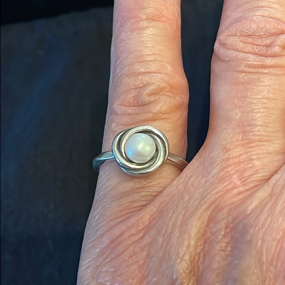 Grace & Heart Blanca Ring